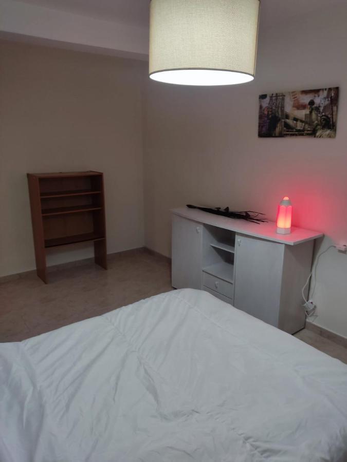 Piso Por Habitaciones En Gijon Exterior photo
